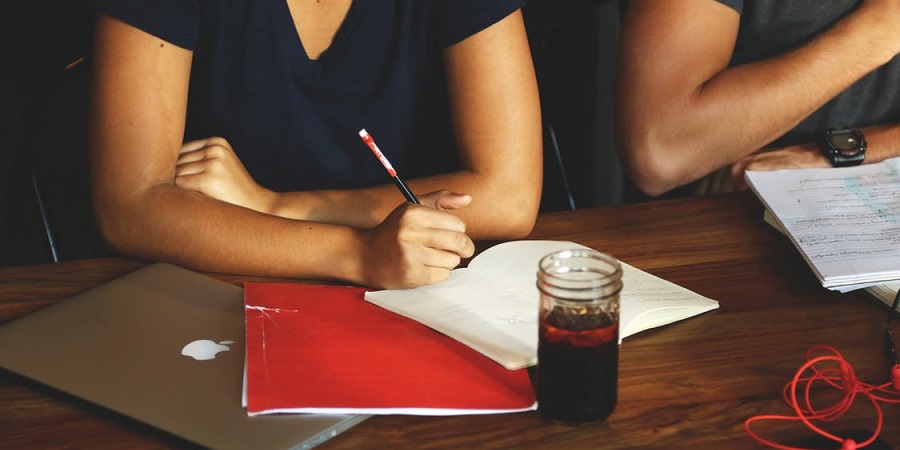 coffee-desk-notes-workspace